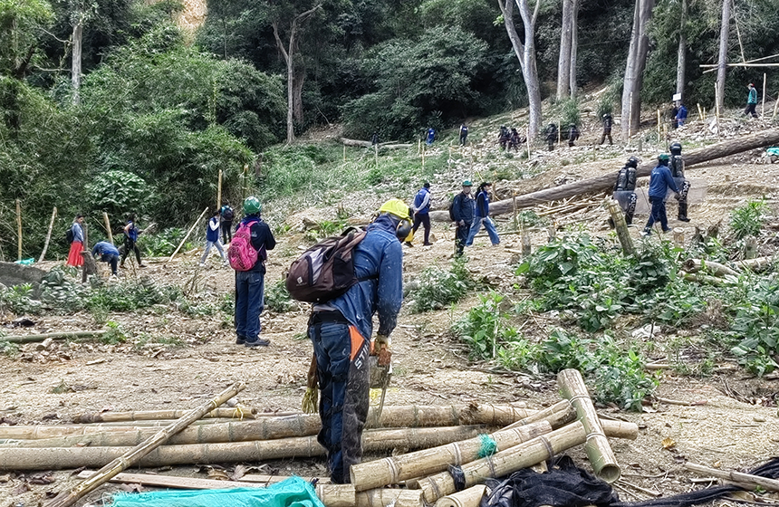 CDMB lideró recuperación de predio invadido y afectado en la escarpa occidental